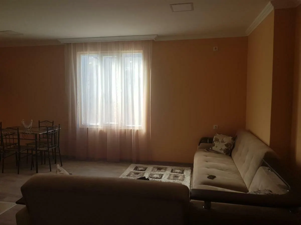 Qeti'S Apartment In Batumi - Angisa 0*,