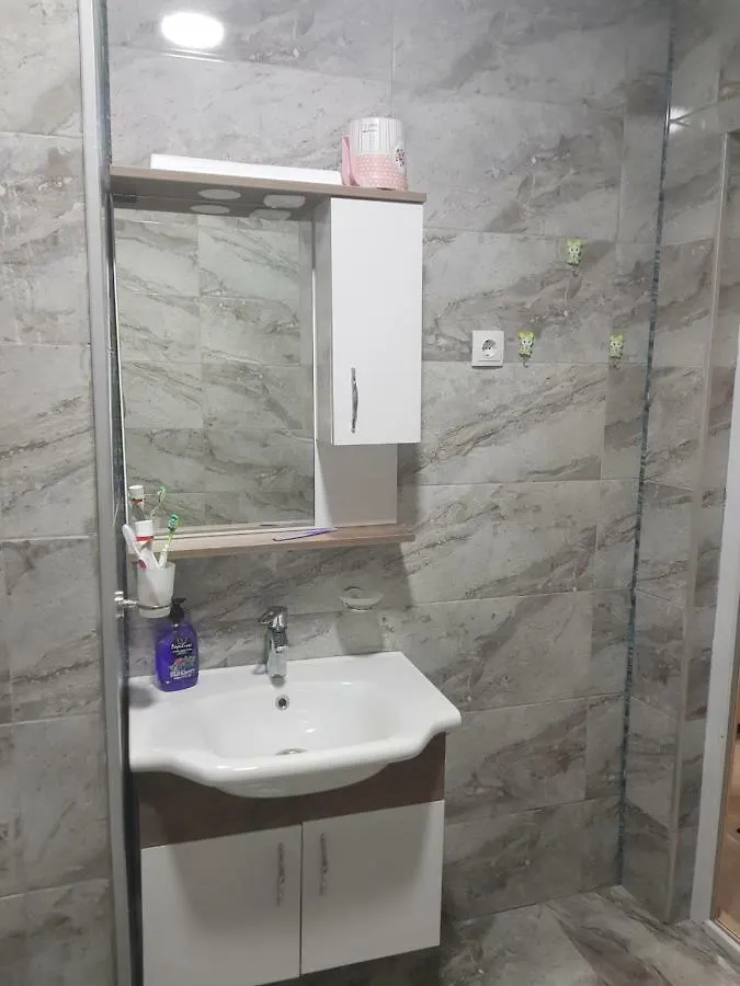 Qeti'S Apartment In Batumi - Angisa